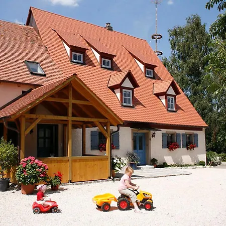 Bio-ferienhof Scheckenbauer *